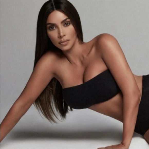 NWT SKIMS fits everybody bandeau - Picture 2 of 11